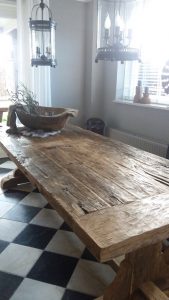 oud eiken tafel